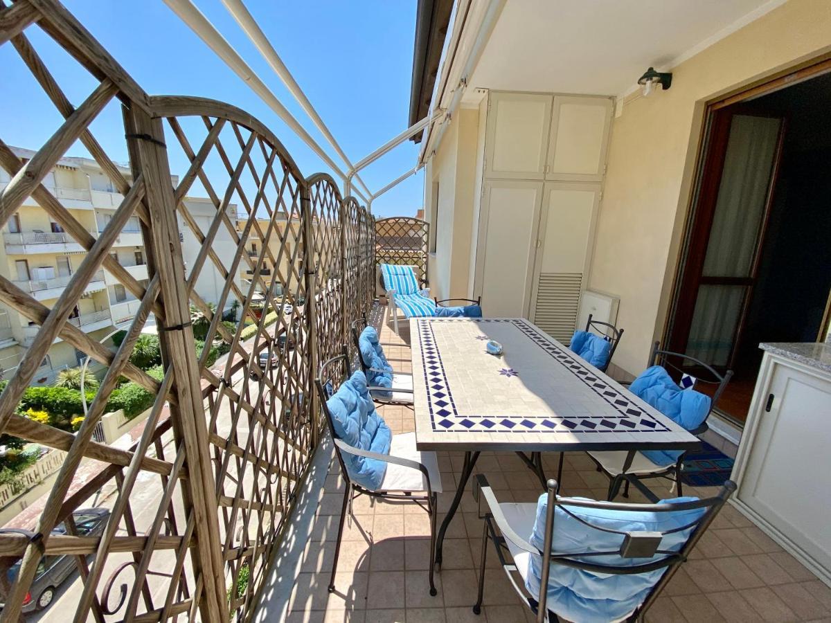 Ferienwohnung Residenza Le Quattro Palme Alghero Exterior foto